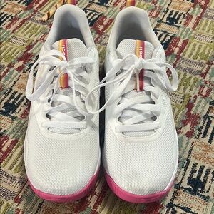 Reebok Women's White Sneakers with Pink Soles